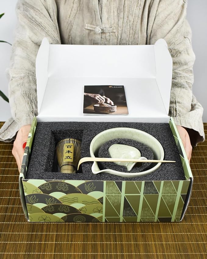 Artcome Premium Matcha Tea Set – 20.2oz Traditional Matcha Bowl with Pouring Spout, Bamboo Whisk, Whisk Holder, Tea Scoop & Matcha Tea Guide – Ideal for Ceremonial Use and Daily Enjoyment