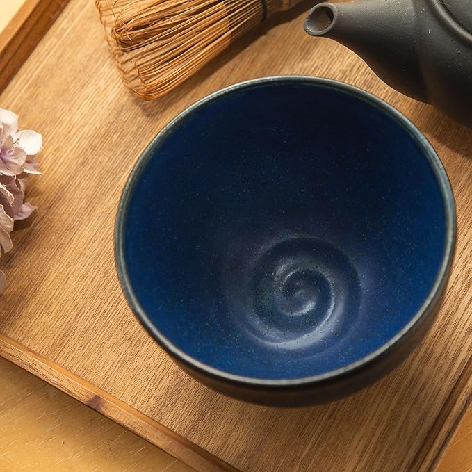 Asayu Japan Matcha Bowl, Handmade in Gifu Japanese Ceramic Chawan, 12 x 7.8 cm, 500ml, Microwave Safe for Tea Ceremoney, Green Tea, Pottery - Kurogane Blue