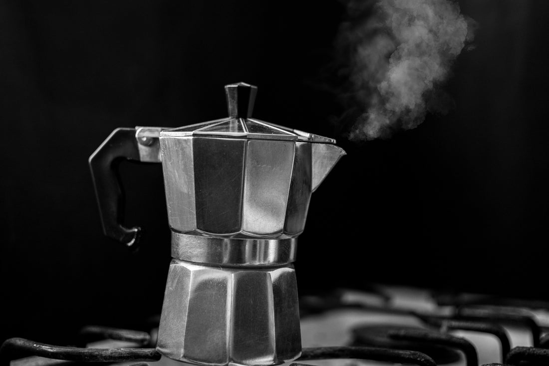 [BREWMENT] The "Volcano Inversion": How to stop your Moka Pot from burning your espresso shot