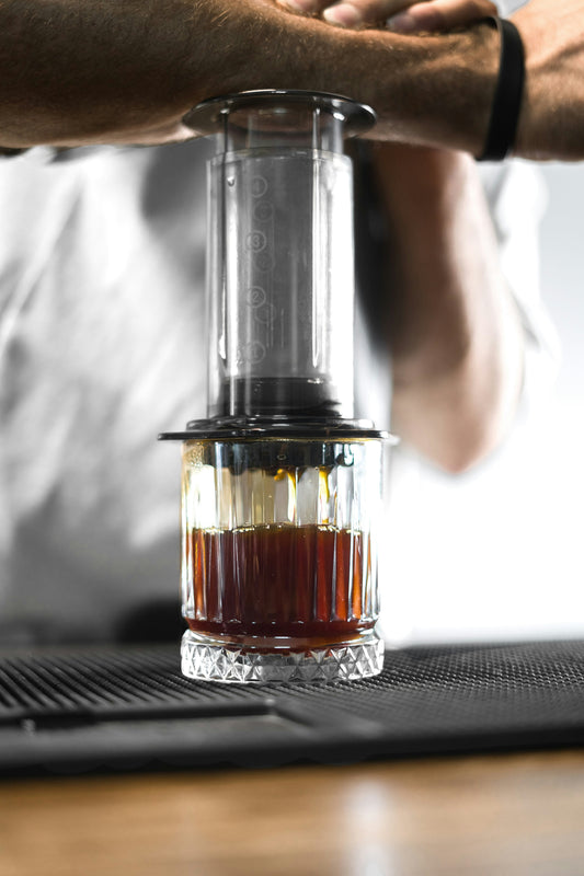 [BREWMENT] The "Aeropress Reverse Bloom": How to extract smooth, low-acid coffee without grounds leaking early