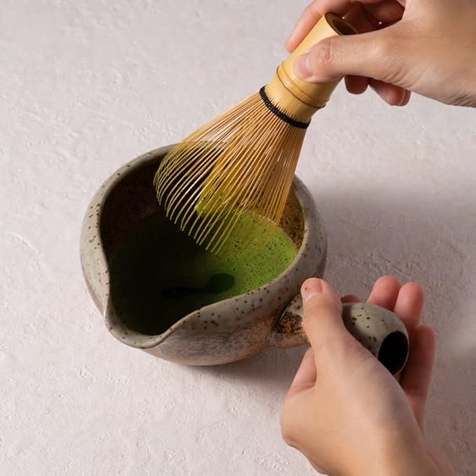 KIMIKURA Matcha bowl with spout and handle/Yuzamashi water cooler for green tea -Tokoname yaki | Japanese Tea