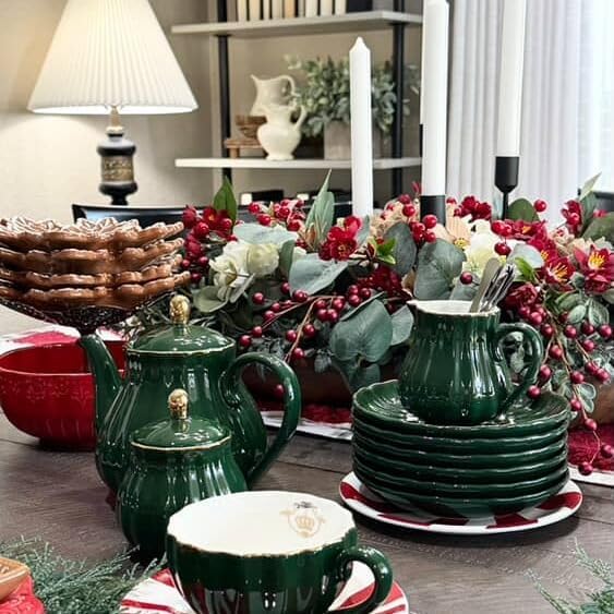 Sweejar Porcelain Tea Sets British Royal Series, 8 OZ Cups& Saucer Service for 6, with Teapot Sugar Bowl Cream Pitcher Teaspoons and Tea Strainer, Suitable for High Tea, Wedding, Party (Jade)