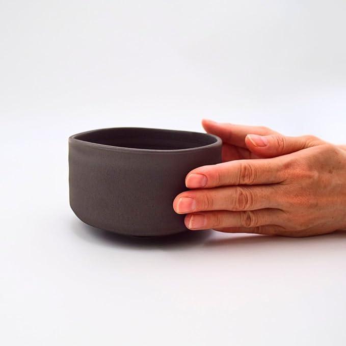 Ceramic Matcha Bowl – Handmade Chawan Matcha Bowl, Japanese Bowl, Charcoal Gray, 21.1 oz, 620ml Made in Japan