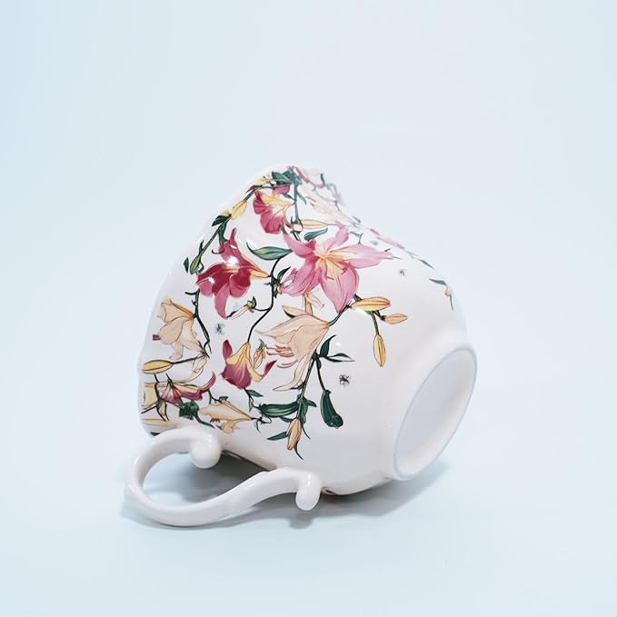 Bone China Tea Cup and Saucer Set with Spoon，Elegant Floral Tea Cup Set (7 oz)，British Coffee Latte Mug for Birthday Party Christmas gift for Friends