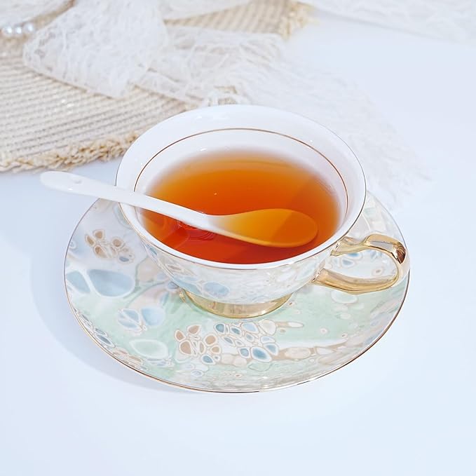 Bone China Tea Cup and Saucer Set with Spoon，Elegant Floral Tea Cup Set (7 oz)，British Coffee Latte Mug for Birthday Party Christmas gift for Friends