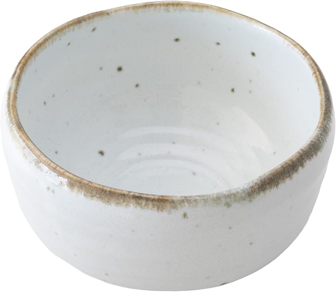 Asayu Japan Shirotsuchi Matcha Bowl - Handmade Gifu Japan Ceramic Chawan, 12 cm (4.72″) Diameter x 7.3 cm (2.87″) Height, 365 g - White with Brown Rim & Speckled Finish