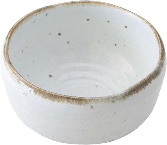 Asayu Japan Shirotsuchi Matcha Bowl - Handmade Gifu Japan Ceramic Chawan, 12 cm (4.72″) Diameter x 7.3 cm (2.87″) Height, 365 g - White with Brown Rim & Speckled Finish
