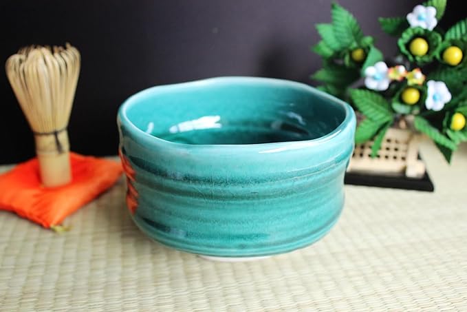 Japanese Traditional Handcrafted Matcha Chawan Tea Bowl Cup Ceremony Tableware Pottery (Shinryoku)