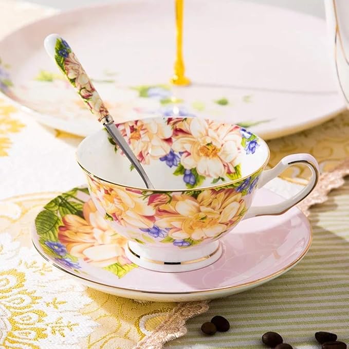 Vintage Ceramic Teacup, Elegant Coffee Cup with Spoon and Saucer Set, Fine Royal Bone China Tea Cups (Pink)