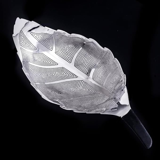 Tea Strainers For Loose Tea Stainless Steel Reusable Leaf Shape Tea Infuser Loose Leaf Tea Strainer Tea Filter Mesh Tea Infuser Tea Strainer Cute (Silver)