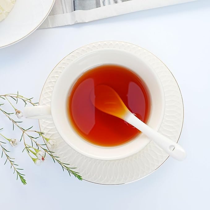 Bone China Tea Cup and Saucer Set with Spoon，Elegant Floral Tea Cup Set (7 oz)，British Coffee Latte Mug for Birthday Party Christmas gift for Friends