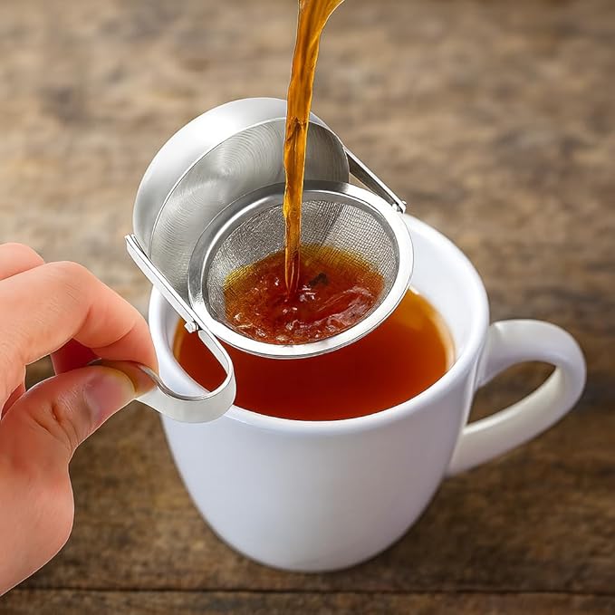HIC Kitchen Tip Tea Strainer, 18/8 Stainless Steel, Loose Leaf Tea Filter With Drip Tray, Mess-Free Tea Serving