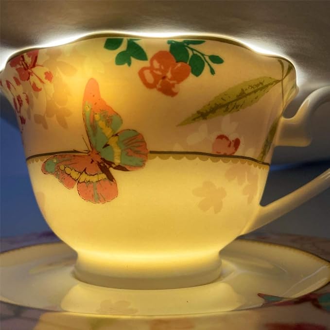 Vintage Ceramic Teacup, Elegant Coffee Cup with Spoon and Saucer Set, Royal Bone China Tea Cups (Pink)