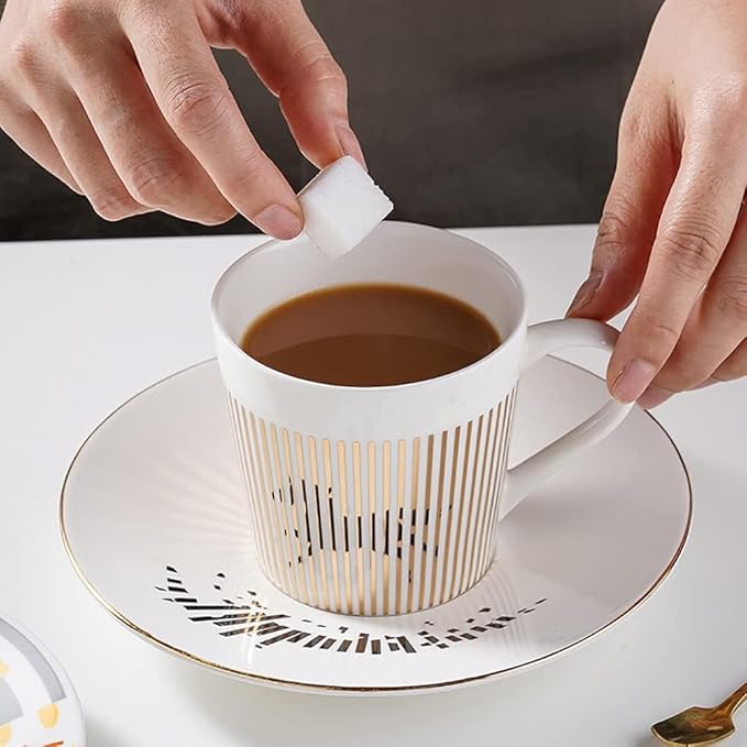 Mirror Cups and Saucers, Mirror Reflection coffee mug, Ceramic Coffee Mug with Saucer Set, Tea Cups and Saucers Sets for Women Wedding Party Afternoon Tea （M-Horse）