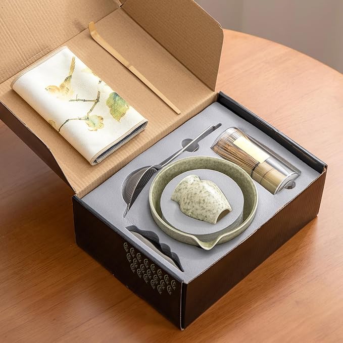 Matcha Whisk Set - 7PCS matcha kit ，Matcha Bowl with Spout, Bamboo Whisk with Ceramic Holder, Macha Scoop and Sifter, Matcha Kit for Ceremony, Gift for Matcha Lovers Green matcha set