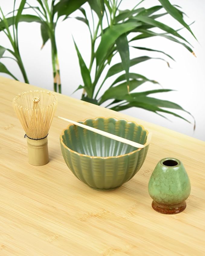 Artcome Matcha Tea Set - 17oz Petal-Shaped Matcha Bowl, Bamboo Whisk, Scoop, Whisk Holder & Brewing Guide, Japanese Tea Ceremony Tools for a Perfect Matcha Experience, Matte Green