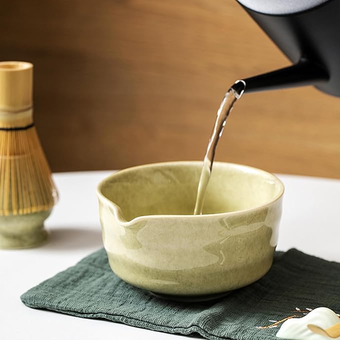 Matcha Bowl with Spout, 500 ml/18 oz Ceramic Matcha Mixing Bowl, Japanese Ceremonial Matcha Chawan for Matcha Powder/Salad/Fruit/Soup/Tea - Wave Style Matcha Bowl