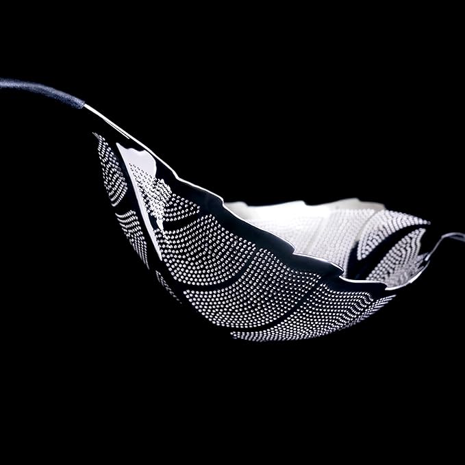 Tea Strainers For Loose Tea Stainless Steel Reusable Leaf Shape Tea Infuser Loose Leaf Tea Strainer Tea Filter Mesh Tea Infuser Tea Strainer Cute (Silver)
