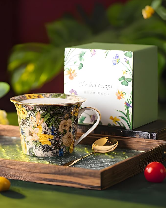 15oz Ceramic Coffee Mug – French Classical Cottage Style Cup with Golden Blossoms & Gilded Rim, Elegant Pottery Gift Mug with Lid & Saucer for Women