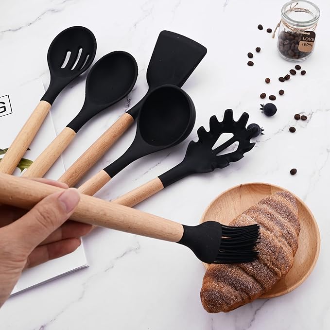 1pcs Black Silicone Basting Pastry Brush. Nonstick Heat Resistant Cooking Brush for Backing, Grilling, Cooking Spreading Oil, Butter, BBQ Sauce.