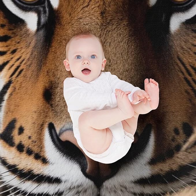 Beautiful Tiger Eye Grass Nose Super Soft Throw Blanket, Mystical Insect Brown Flannel Fleece Decorative Throw for Sofa Couch Bedroom Decor Outdoor Use 40"x50"