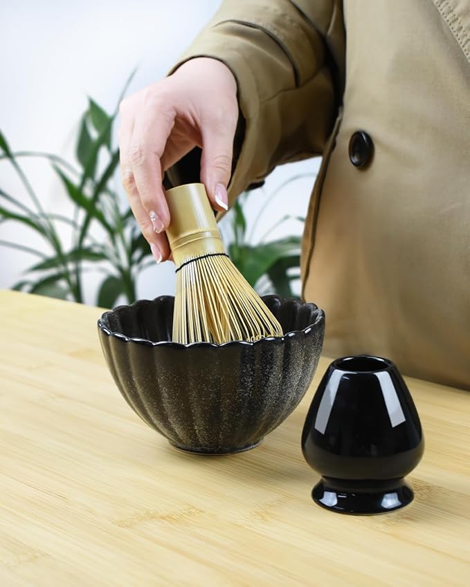 Artcome Matcha Tea Set - 17oz Petal-Shaped Matcha Bowl, Bamboo Whisk, Scoop, Whisk Holder & Brewing Guide - Japanese Tea Ceremony Tools for a Perfect Matcha Experience, Black