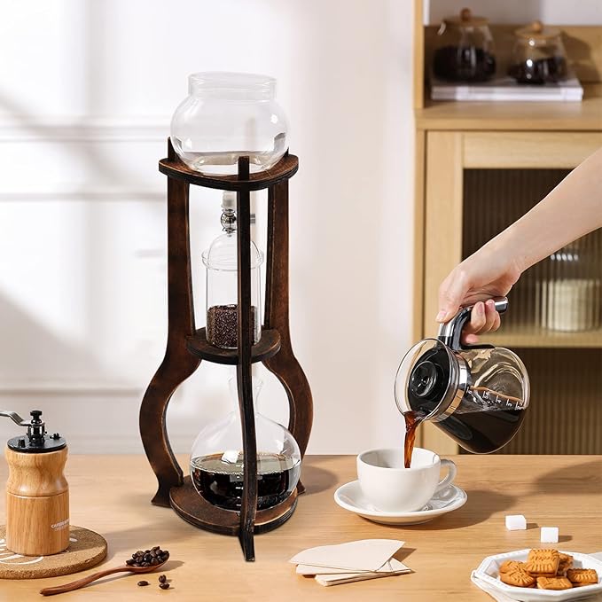 Iced Coffee Cold Brew Drip Tower, 600Ml Glass Cold Brew Coffee Makers 6-8 Cups Cold Extracted Coffee 2drops/S Brewing 3 to 5 Hours with Removable Shelf and Adjustable Drip Speed Valve (Brown)