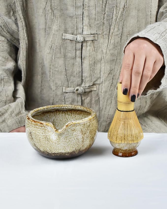 Artcome Matcha Tea Set – 20.2oz Premium Matcha Bowl with Spout, Whisk, Scoop, Whisk Holder & Brewing Guide – Authentic Japanese Tea Ceremony Tools for Perfect Matcha Preparation, White
