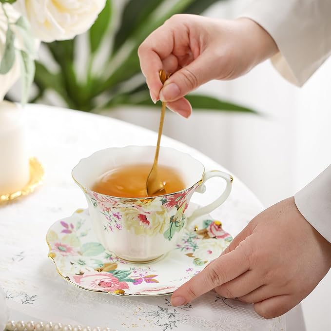 Country Roses Porcelain Tea Cup and Saucer Set with Gold Trim, Vintage Style, For Women and Tea Parties (1, Pink)
