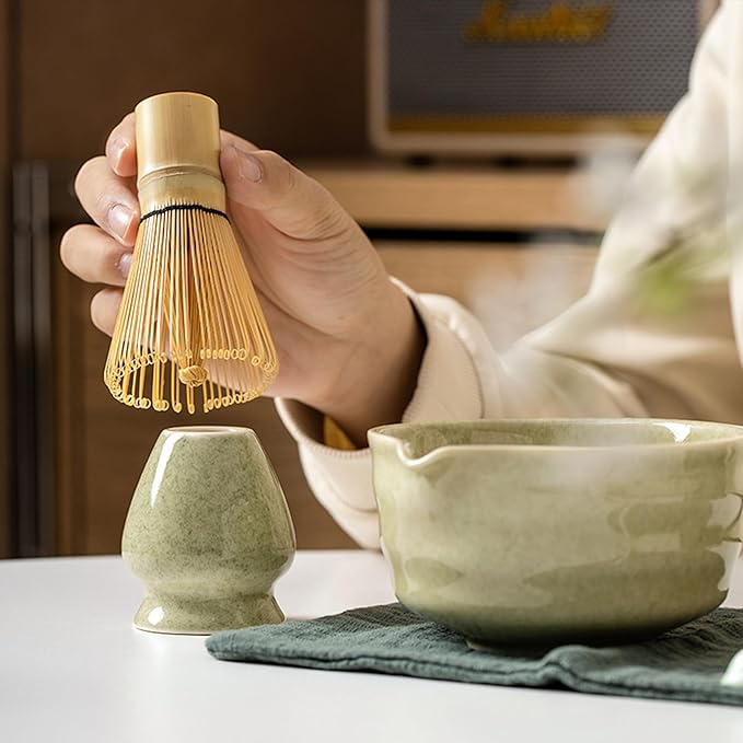 Matcha Bowl with Spout, 500 ml/18 oz Ceramic Matcha Mixing Bowl, Japanese Ceremonial Matcha Chawan for Matcha Powder/Salad/Fruit/Soup/Tea - Wave Style Matcha Bowl