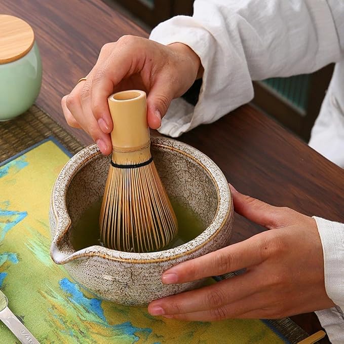 Sizikato Stoneware Porcelain Matcha Bowl with Spout, 5.2 Inch Vintage Ceramic Green Tea Bowl