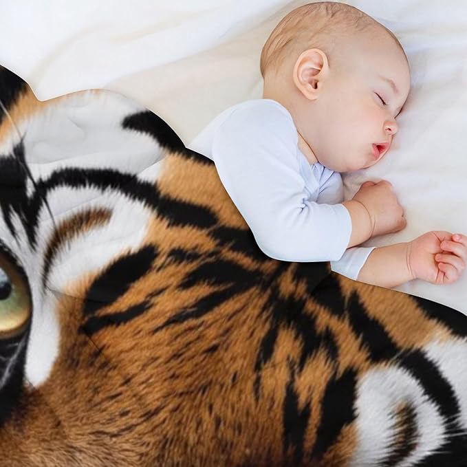 Beautiful Tiger Eye Grass Nose Super Soft Throw Blanket, Mystical Insect Brown Flannel Fleece Decorative Throw for Sofa Couch Bedroom Decor Outdoor Use 50"x60"