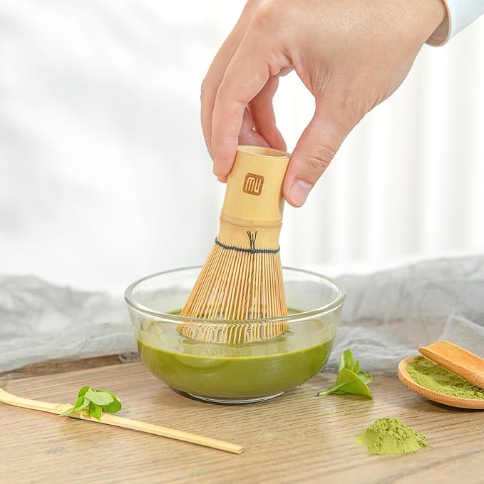 Restaurantware Dojo 2.3 Inch x 4.1 Inch Matcha Whisk 1 Durable Matcha Brush - For Traditional Tea Ceremonies Heat-Resistant Natural Bamboo Matcha Stirrer Sustainable