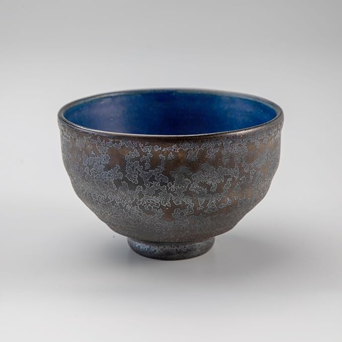 Asayu Japan Matcha Bowl, Handmade in Gifu Japanese Ceramic Chawan, 12 x 7.8 cm, 500ml, Microwave Safe for Tea Ceremoney, Green Tea, Pottery - Kurogane Blue