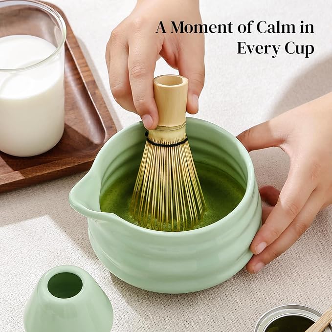DOWAN Matcha Whisk Set, 7 Pcs Matcha Set Includes Bowl with Spout, Whisk and Holder, Bamboo Scoop and Holder, Sifter and Tea Towel - Matcha Kit Gift for Lovers Beginners (Green)