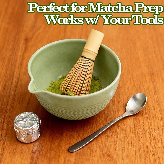 Matcha Bowl with Spout, Traditional Ceramic Matcha Tea Bowl Japanese Ceremonial Chawan for Whisking Mixing & Daily Use, 18oz/500ml Green