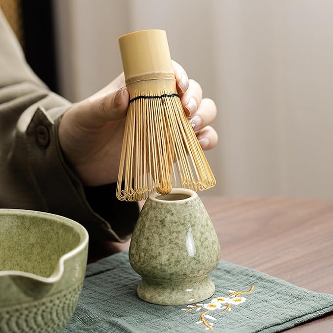 Matcha Bowl with Spout, 500 ml/18 oz Ceramic Matcha Mixing Bowl, Japanese Ceremonial Matcha Chawan for Matcha Powder/Salad/Fruit/Soup/Tea (Matcha Green | 2pcs)