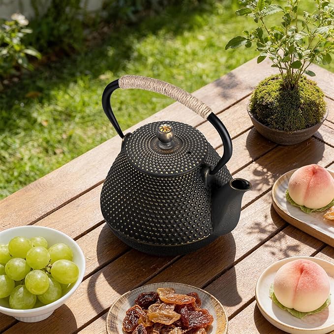 Cast Iron Teapot, 32 oz (950 ml) Japanese Tetsubin Tea Pot with Infuser for Stovetop Safe, Tea Kettle with Enameled Interior for Loose Leaf Tea and Tea Bags