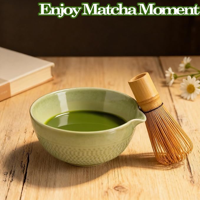 Matcha Bowl with Spout, Traditional Ceramic Matcha Tea Bowl Japanese Ceremonial Chawan for Whisking Mixing & Daily Use, 18oz/500ml Green