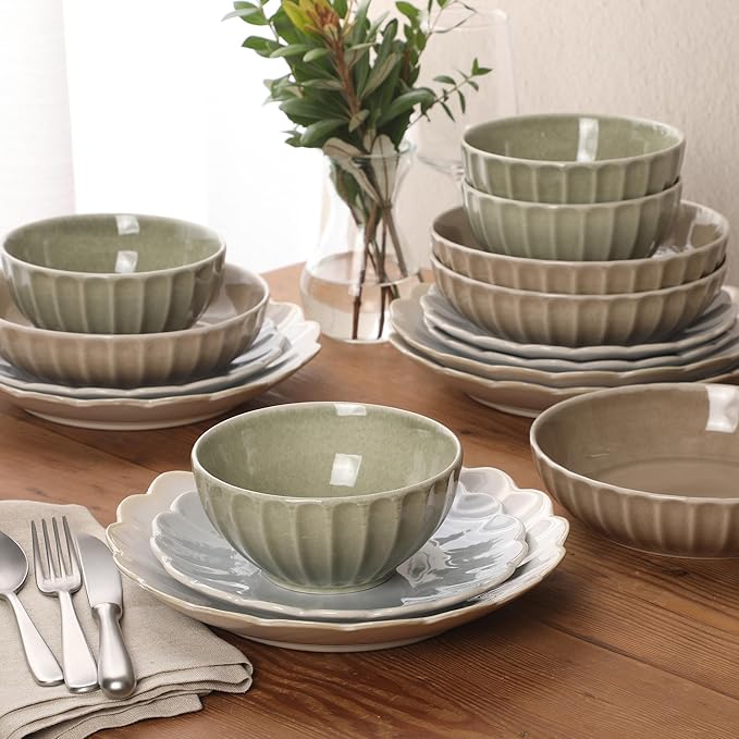 Gibson Elite Malibu Shore 16 Piece Scallop Stoneware Reactive Glaze (Service for 4) Ceramic Plates and Bowls Dinnerware Set - Assorted Color (Shiny Cream White, Blue, Cream, Terracotta)