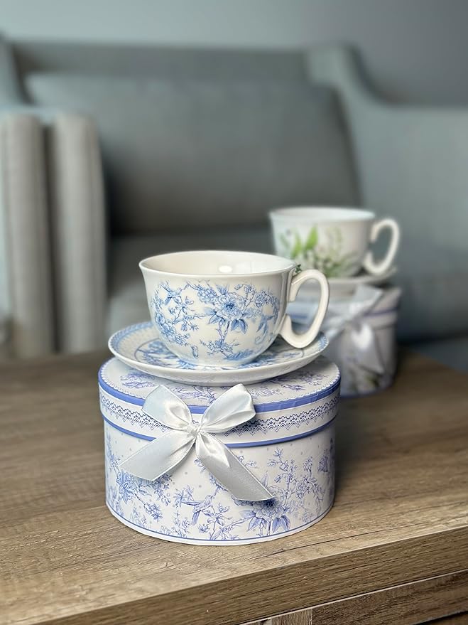 STP GOODS Blue Flowers Bone China Cup and Saucer Set in Gift Box (Blue)