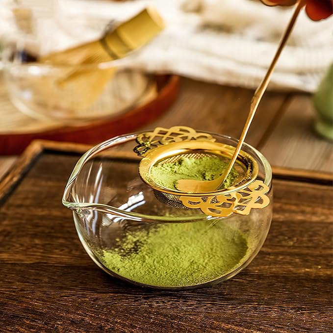 Matcha Bowl and Whisk Holder Set, Glass Matcha Bowl with Spout, Ceremonial Mixing Chawan, Clear Traditional Japanese Matcha Kit for Tea/Matcha Powder/Soup - Hammer Pattern
