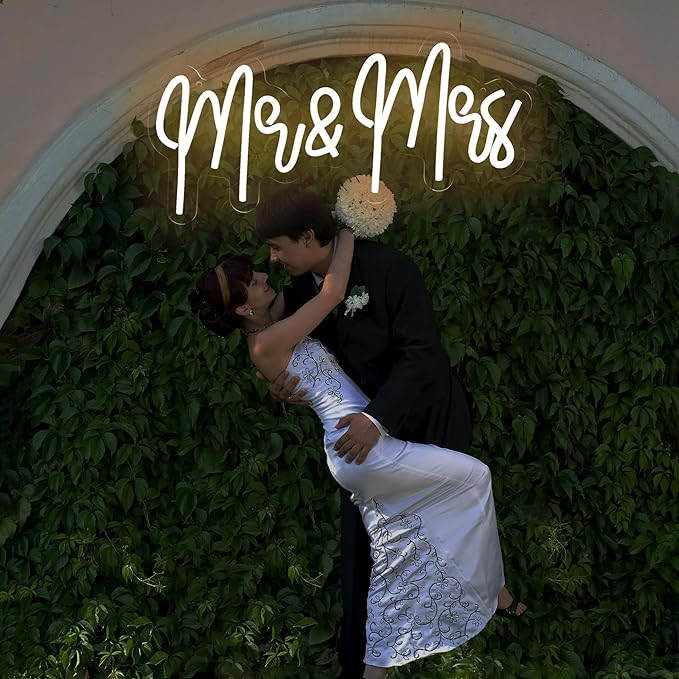 Mr and Mrs Neon Sign for Wedding Party Decoration Wedding Decor Neon Sign for Anniversary Backdrop Wall Decor Decoration Background Newlywed Gift(17 * 7.2in)