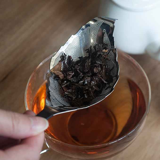 Tea Strainers For Loose Tea Stainless Steel Reusable Leaf Shape Tea Infuser Loose Leaf Tea Strainer Tea Filter Mesh Tea Infuser Tea Strainer Cute (Silver)