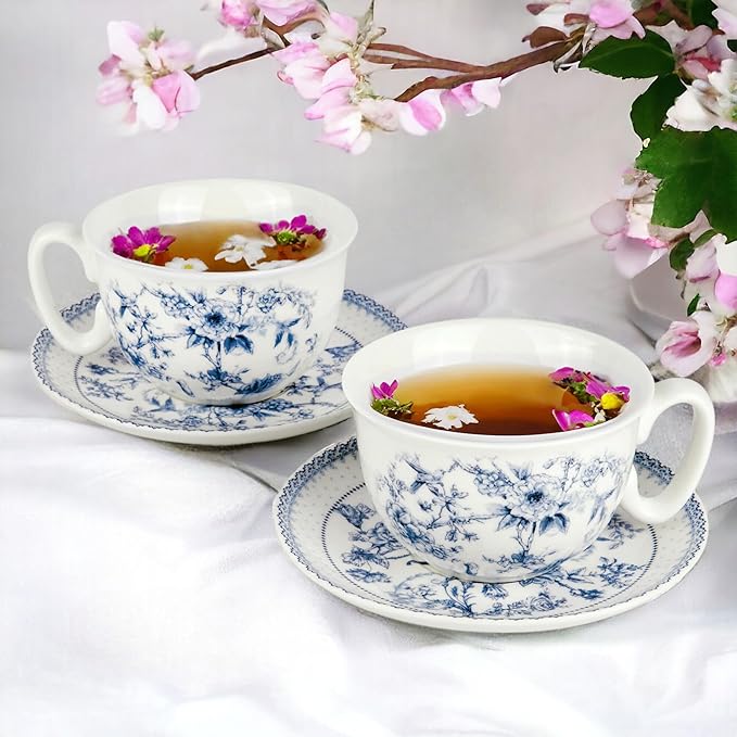 STP GOODS Blue Flowers Bone China Cup and Saucer Set in Gift Box (Blue)