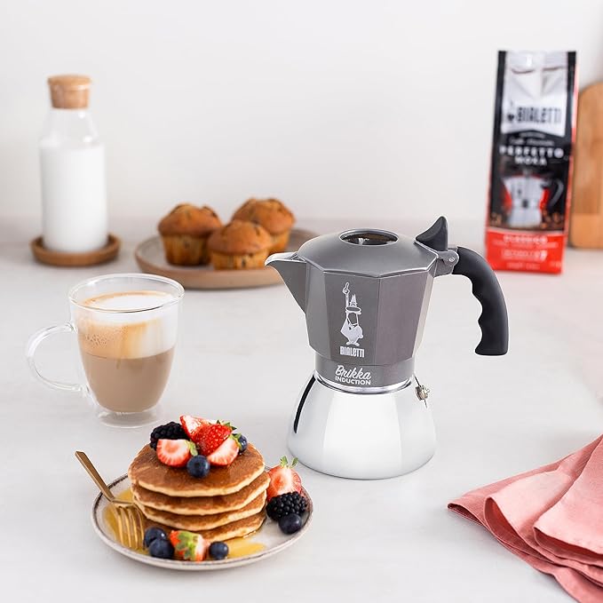 Bialetti Brikka Induction Coffee Maker, 4 Cup (170ml), Espresso Bar Style, Suitable for All Types of Cookers, Stylish Design, Silver