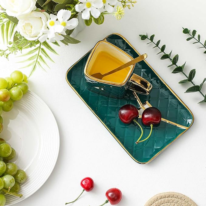 Zubebe 1 Set Coffee Mug Elegant Handbag Shaped Cup Mother's Day Modern Ceramic Purse Mug with Spoon and Saucer, 10oz Cute Creative Tea Cup for Woman Girls Gift (Dark Green)