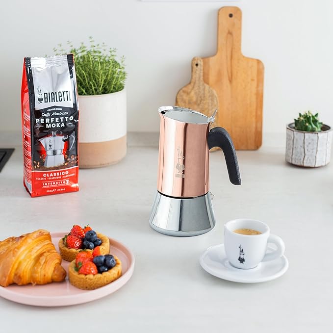 Bialetti New Venus coffee maker 2 cups, anti-burn handle, not suitable for induction, 2 cups (85 ml), stainless steel, color - copper, wattage - 3600
