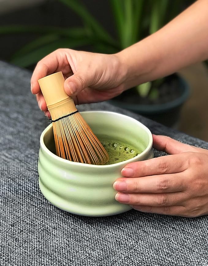Ceramic Matcha Bowl, Handmade Japanese Green Tea Whisk Cup,Matcha Tea Bowl For Ceremony Chawan 500ml 17oz (Matcha Green)