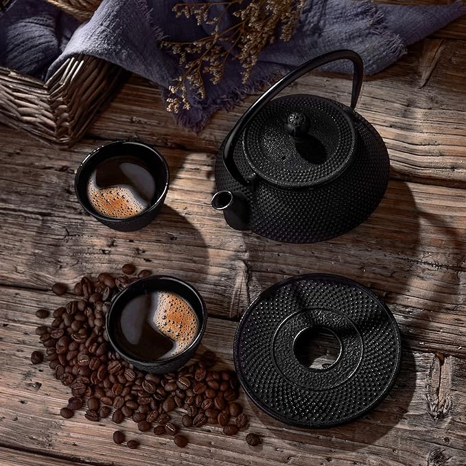 Velaze Cast Iron Teapot Set,Japanese Teapot Heat Preservation with Trivet,Stainless Steel Infuser and 2 Cups,Durable Cast Iron with a Fully Enameled Interior,Beautiful Hammered Design,700ML/23oz